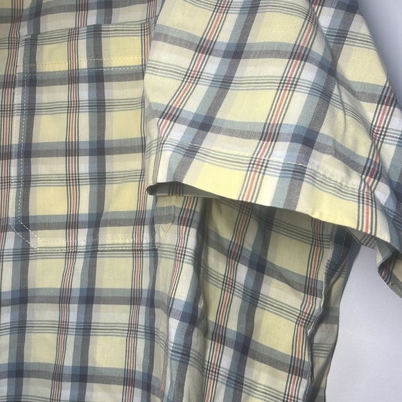 Wrangler short sleeve button up shirt - Picture 3 of 6